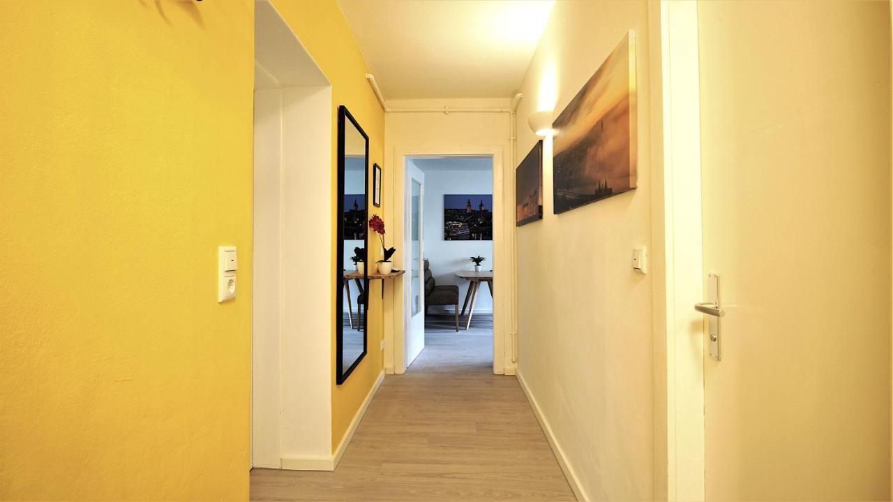 Helle Und Geräumige 3-zimmer-wohnung *